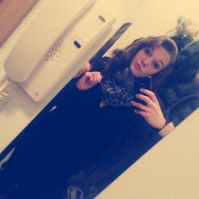 BurmeisterNetti's profile picture. 18 / Germany / Vergeben