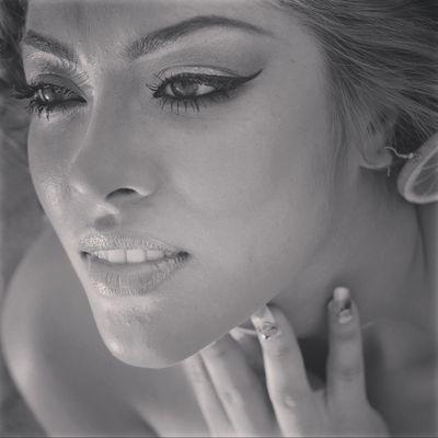 Gioulsen's profile picture. Κομμώτρια