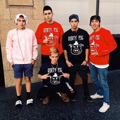 ||1/5 Janoskians|| 1/10 Old Magcon|| || Dj , Photographer , Dancer||Janoskians & Magcon Page❤|| Los Angeles .