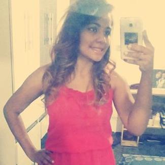 Dayane, 18 anos de idade, solteira