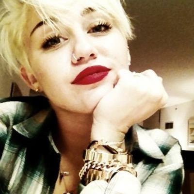 My names Miley, I'm 18, and I model,


||rp/fl||
