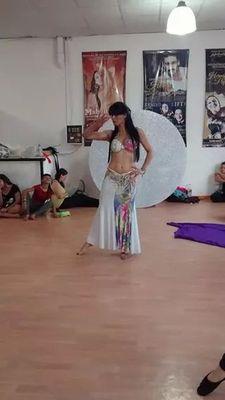 ¿POR QE BAIL0? por qe es como respirar ;me siento libre.BAILAR ES MUSICA QE SE VE. r