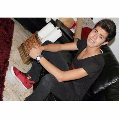 BCaravantees's profile picture. El que no Arriesga Nada, No Recibe Nada...!
#@unfollowersme