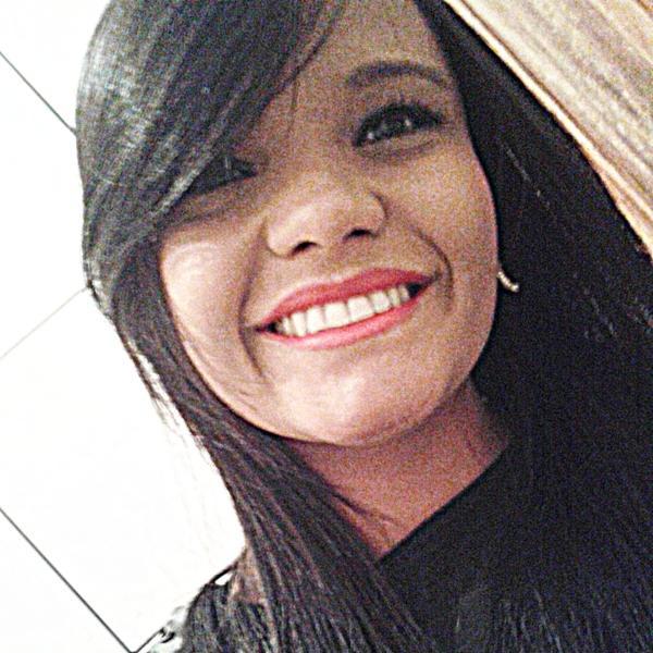 http://t.co/MeE9BkKh

Pequena não, compacta. O máximo de mulher no mínimo de espaço!