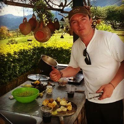 Un mortal más ! Sencillo Ing Agrónomo, Msc en Ciencias Ambientales. Cine Postres y la tranquilidad. No me gusta la hipocresía. No aparento lo que no soy.