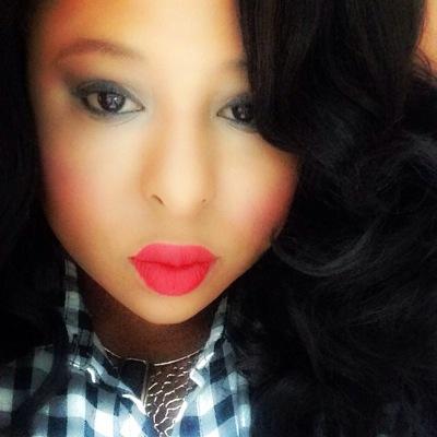 Born to LIV! Im just here to say what I have to say about whatever I feel like!/ IG: theonlycaniliv