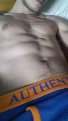 b5f336f7fc3b415's profile picture. 21 single tweet me ladies ;)