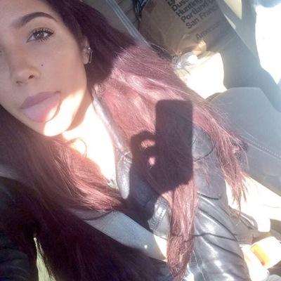 don't follow this account follow @hemmoftboca instead, I follow back. ily and I hope your sunshine follows you