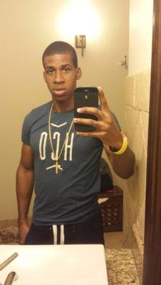 i'm down to earth and kool, wat more can i say.....:D Love to have me some fun! team followback.