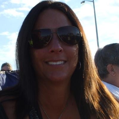 LianeLianekay's profile picture. 