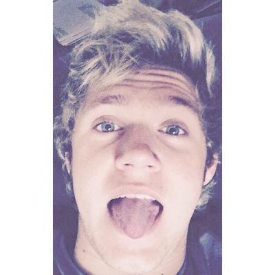 dallasxnarry's profile picture. o2l,1D,5SOS,JB,SDK,Janoskians❤ Follow my instagram i follow back @1d.vibess