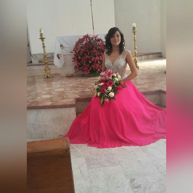 facebeook: itzel marisol sanchez parra     sigeme y te sigo ;)