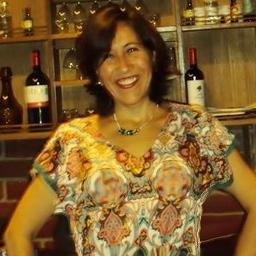 ✽Demasiado directa,detesto la injusticia social.Prefiero un buen libro a una mala compañia.Amante d los animales,mas bien los d la calle.Las novelas románticas✽