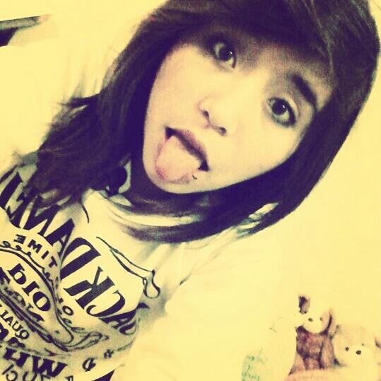 Hi I'm Nena Escalante And I love One Direction
* I am Directioner heart ... 3
And my boyfriend is ღNiall James Horanღ
-(although I do not know)(: