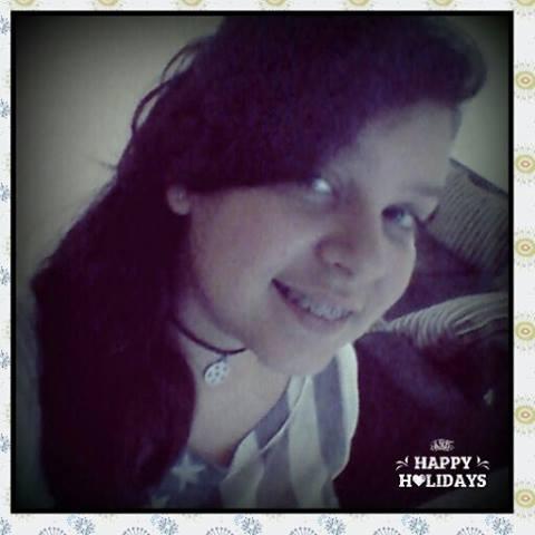 A distância não significa nada, quando alguém significa tudo..  
✌- Lucas