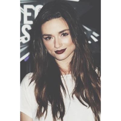 17 •Junior•Good girl and sometimes bad girl• Dibujo•