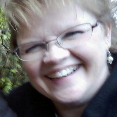 dkesselring907's profile picture. Mom