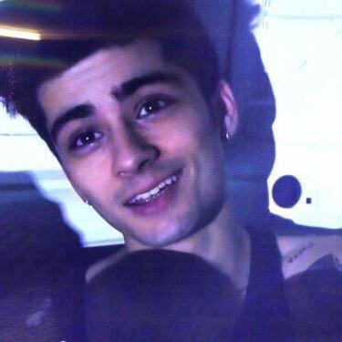 zenassp's profile picture. hiiii free follow from @bruharrys follow her or i unf