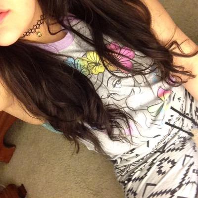 ~Just a girl living a dream to the fullest~