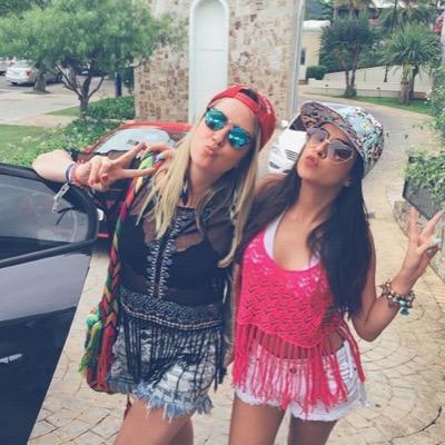 this is free follow, just follow @stylinsonsky , she really needs help, and if you can shoutout for her. my friend needs it. thank you.