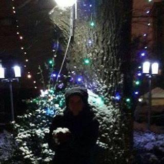 insanların nasıl bir kişilige sahip olduklarını anlaman için o insanın gözlerine bakmalısın... .MuratSVS.