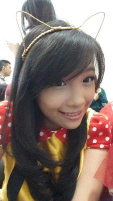 Hallo nama saya retno halimah 
umur saya 9 th 
Ayo follow twett baru sau