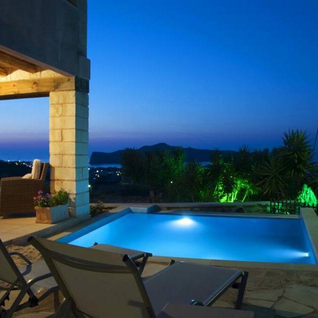 crete_holiday's profile picture. #Crete #holiday Homes is online Booking Tourism Agency, base in Almyrida #Chania