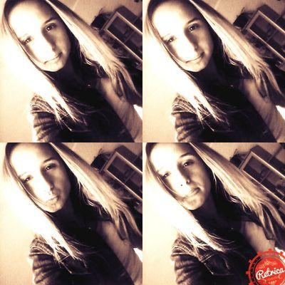 Directioner•^• Mixer:3 5SOSfam°•° harry girl,larry shipper.:3 instagtam:@vikii__69 facebook:viki domokos