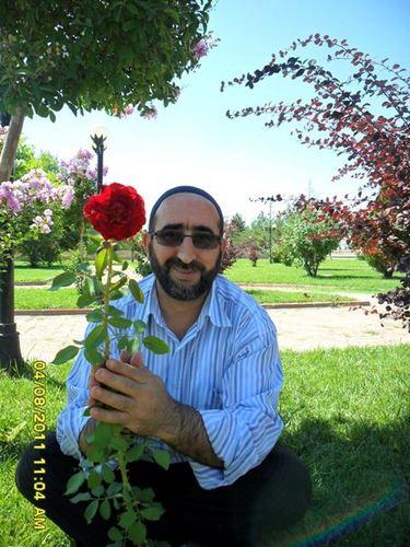 Aya nişan al, ıskalarsan yıldızları vurursun.