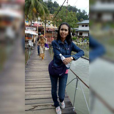 KecixMolek's profile picture. Mohamad Hanif bakal imam ku ♡