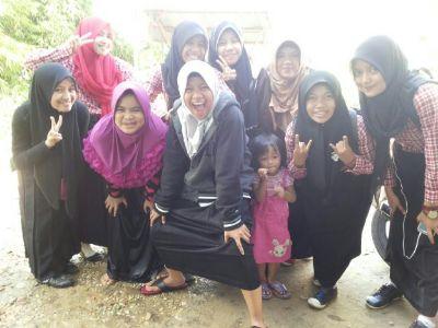 Q.S Yusuf : 87 Innallahama'ana ^^