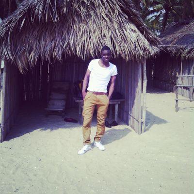 I love`` chatting ..it is cool
.®©°•I love every one °°¶