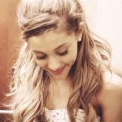 grande is my queen ♛
