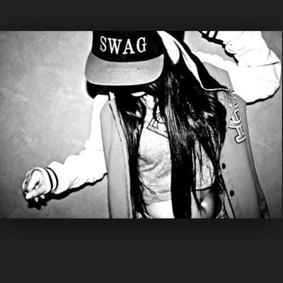 jeflooWd's profile picture. follow moi je te rafollow dans les heures qui suive ;)