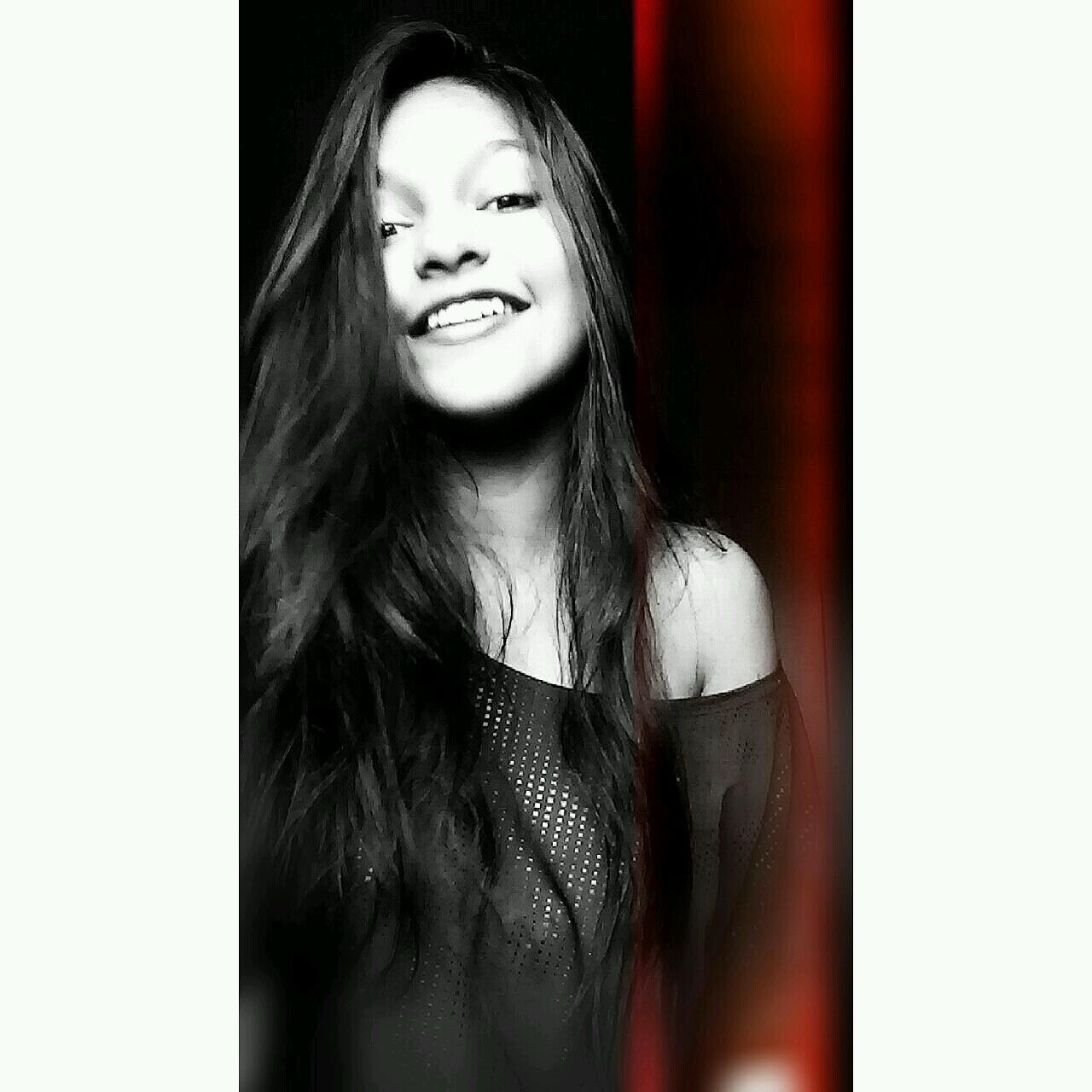 Cuiaba - MT, 12, amo muito cantar e escrever, tenho um blog.❤
