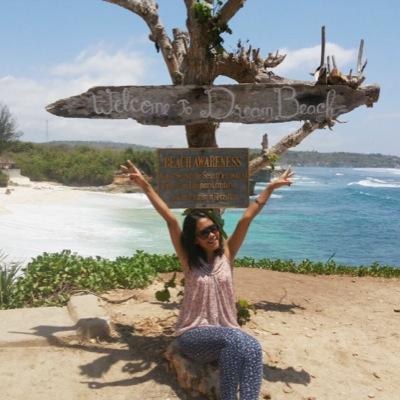 Foodie • Concert Go-er • FC Bayern Lover • Backpacker • Music Enthusiast • Movie Freak ❤ @armanceo