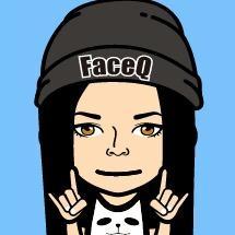 The awkward girl from the social media. #muchlove