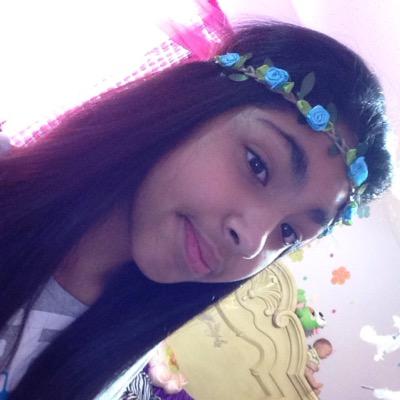 16 single in high school a cheerleader my number1 bae is matt espinosea and cameron dallas