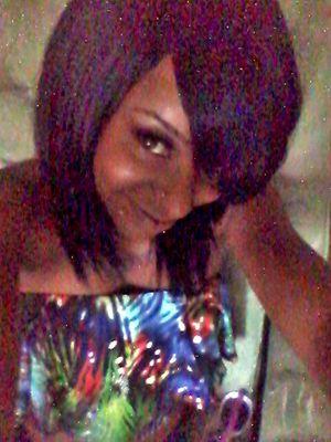 Queen , 25, Mother of 2 wonderful boys, Taurus♉, Outspoken, Fun 2 Kno, Im always and forever will be Allergic2Broke. Wht dnt kill ya makes u