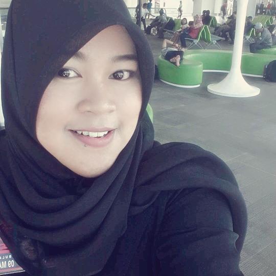I love my life | 9 Jan 1993 | ELF | Skype Ai_93 | Path: Ai Amriani | Instagram: ai_amriani | CEO at @DStar_Shop | Environmental Health | HEREDITER FKM UMI 10