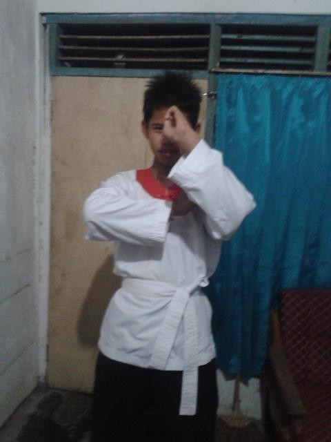 Iqbal Maryanto(BabangInHereBous!)Anggota Di Perguruan Pencak Silat Beladiri Tangan Kosong  Merpati Putih (Kolat DJAWA).
