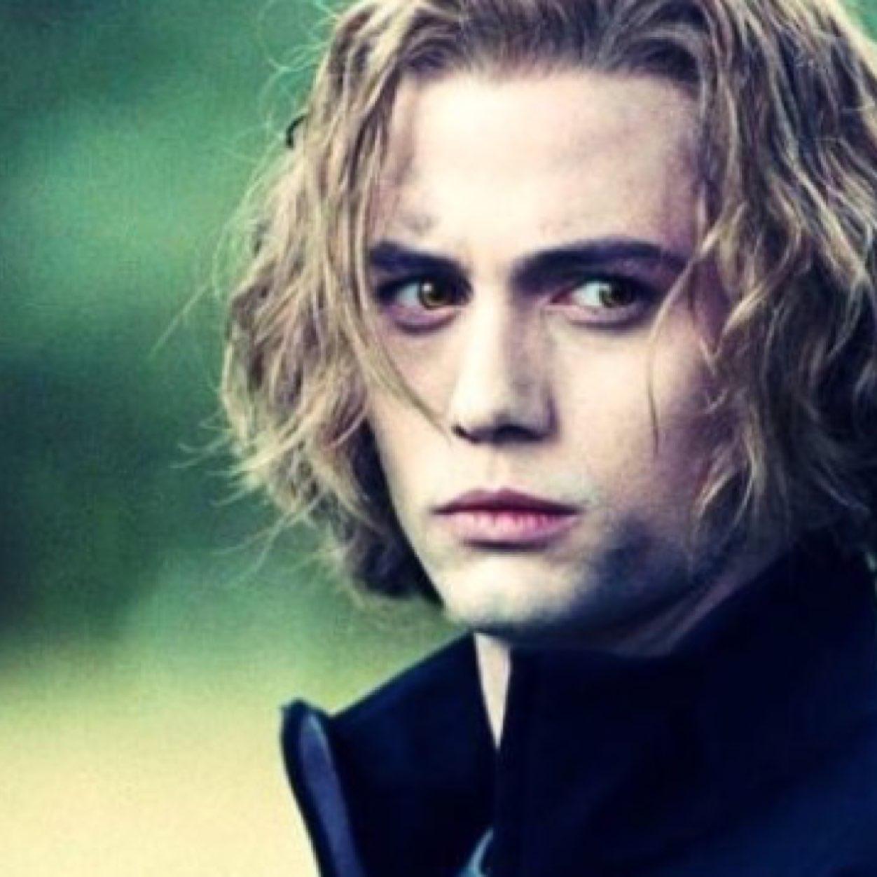 ''When you live for the fight, for the blood, the relationships you form are tenuous and easily broken.'' [#RP ~ #Descriptive ~ Mature ~ #MV]