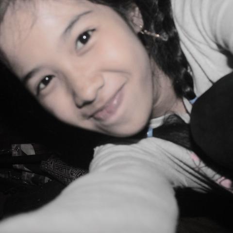 ibarat air dan minyak , gak bisa bersatu tapi bisa berdampingan :D ({})