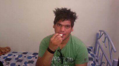 alhizin1992's profile picture. 