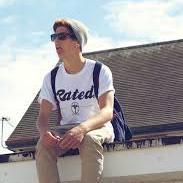 En el skate no hay principio ni final es sólo la adrenalina de hacerlo ...
Te Extraño Mas Que Ayer ♥  Callejeros ♥ ♪