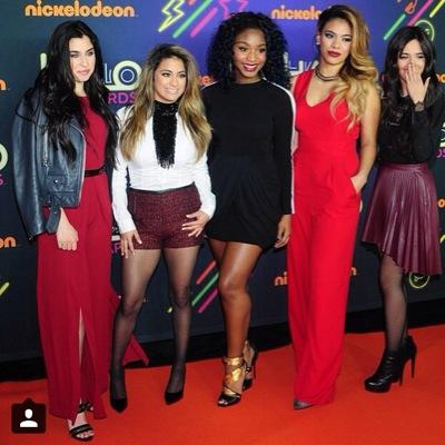 (0/6) #camren shipper If you ever want to talk or just youre bored of whatever,feel free to dm me;)