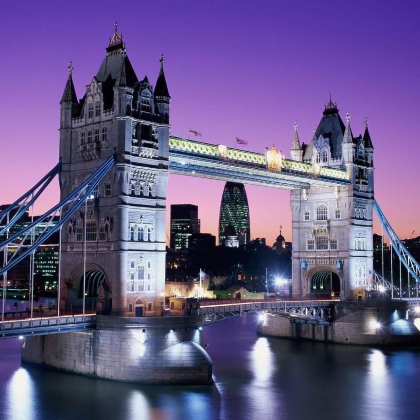 burgandylondon's profile picture. Entertainment Blogger/Writer