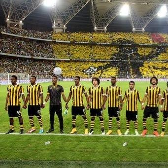 رؤيتي لإسم * #الاتحاد* على الشاشہ والاصفر فِي آلملعب تفرحني دائما ! سواءً فزنا ام خسرنا ف قصهہ عشقي ل *العميد* لا حدود لها 1927 بٓداية نادي عظٌيم 88