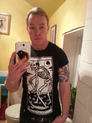28, tattooed and ready to fuck shit up