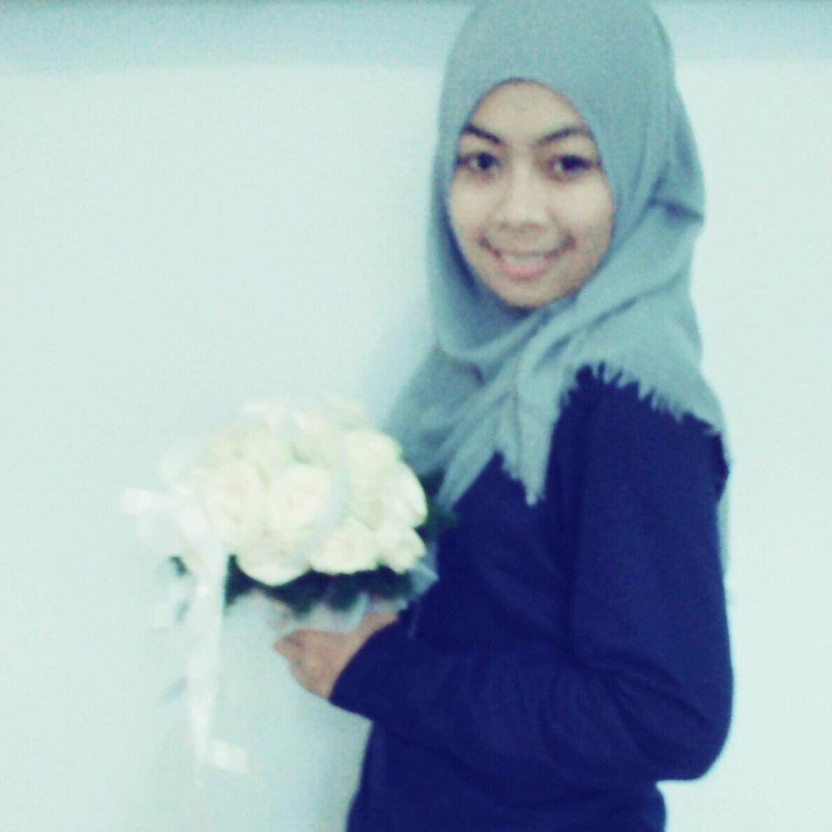 Nisya_11's profile picture. Life..Love..Laugh..!!!